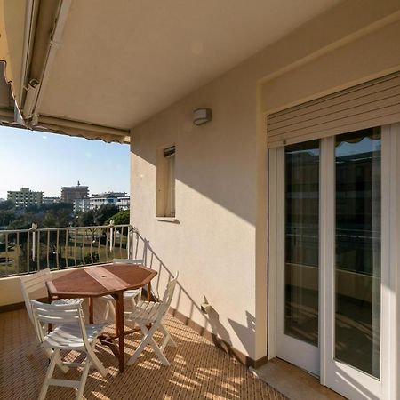 Residence Saint Nicholas Lido di Jesolo Exteriör bild