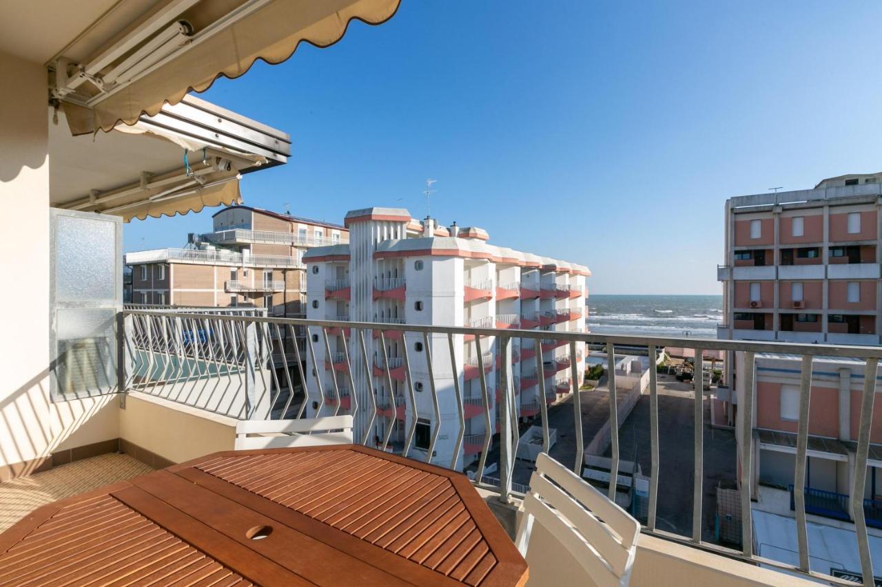 Residence Saint Nicholas Lido di Jesolo Exteriör bild