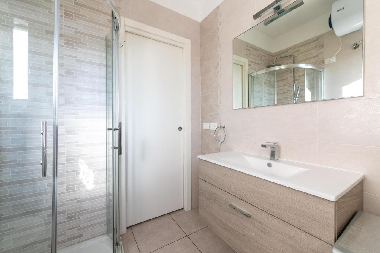 Residence Saint Nicholas Lido di Jesolo Exteriör bild